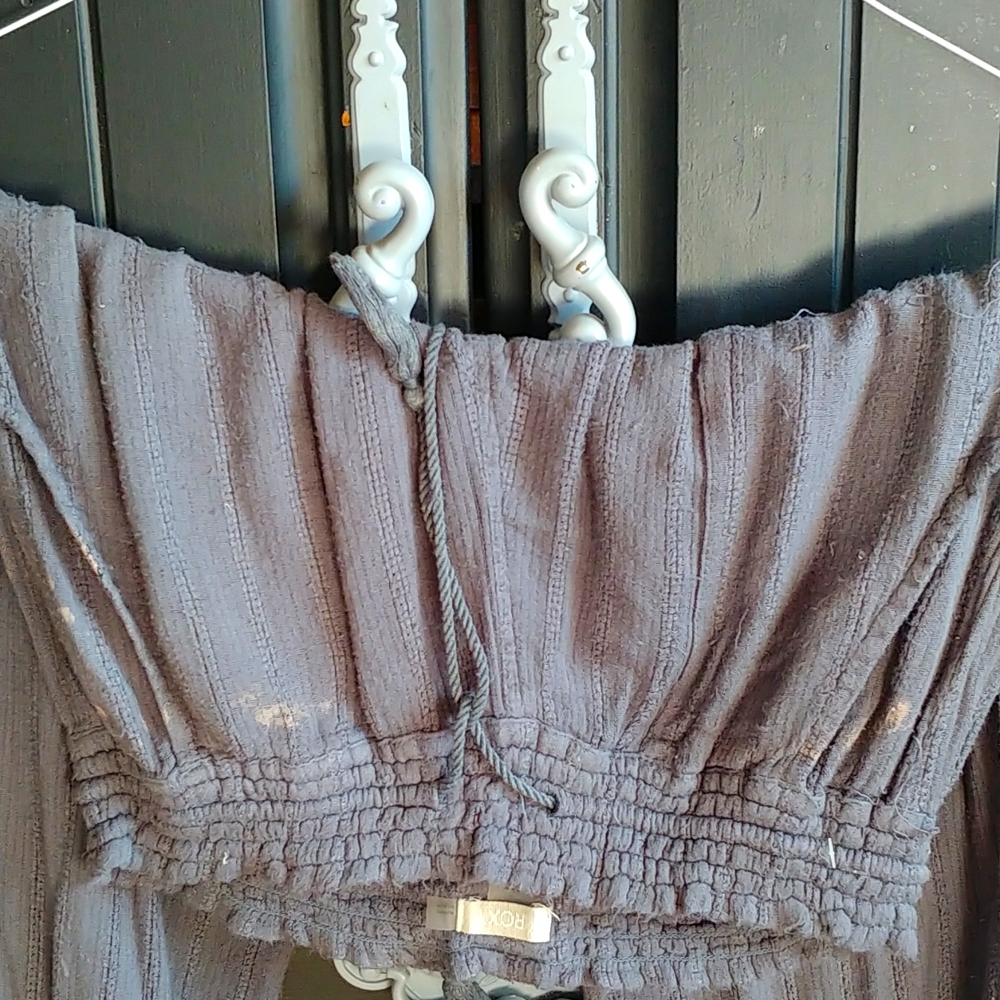 Brand: Roxy Size: XL Color: Grey